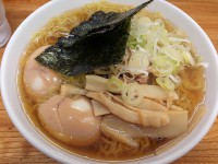 20130523_ganko8_suehirotyo_oomorinikkoriasa