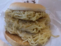 20140531_lotteria_taisyoukenburger_pacin