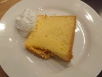 シフォンケーキ ホイップクリーム添え パパゲーノ 南大沢