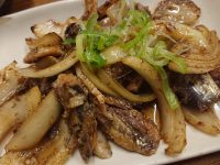 とんべェ 東京都 千代田区 やきとん 秋葉原 サーディン オイル 新玉ねぎ