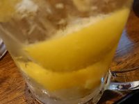 天ぷら さいとう 末広町店＠東京都千代田区 毎月10日は天ぷらの日 レモンたっぷりの 「さいとうハイボール」