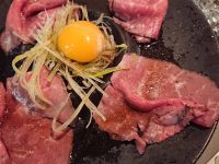 コンロ家 神田店＠東京都千代田区 黒毛和牛のローストビーフ 真空低温調理