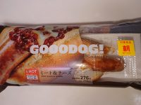 グードッグ ミート＆チーズ+アイスコーヒー（M）＠ローソン（LAWSON）