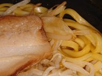 にんにくが決め手!醤油ラーメン@ローソン(LAWSON) 麺