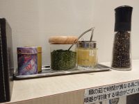 二代目つじ田 味噌の章 東京駅店＠東京ラーメンストリート（東京都千代田区） 卓上トッピング