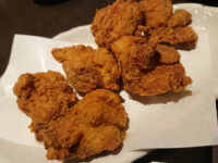 3種の唐揚げ食べ放題＆ハイボール飲み放題 白木屋 八王子北口駅前店＠東京都八王子市 唐揚げブラック