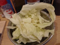 串カツ田中 秋葉原中央通り店＠東京都千代田区 お通し キャベツ