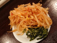 麺屋 悟空＠東京都八王子市 無料薬味コーナー 辛もやし ホーレン草ゴマ和え