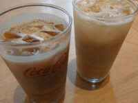 セレクトモーニング（生ハムサラダ・パンケーキ・ドリンクバー）＠デニーズ アイスコーヒー アイスカフェラテ