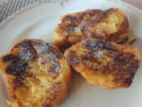 レストランオーク＠エミシア東京立川（東京都立川市） モーニングビュッフェ フレンチトースト 粉砂糖