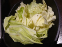 全品食べ放題飲み放題居酒屋 おすすめ屋 神田店＠東京都千代田区 特製塩ダレのバリバリキャベツ