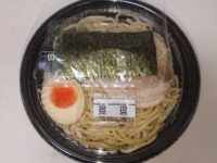 家系総本山吉村家監修 横浜家系らーめん・吉村家監修 焼豚おにぎり＠ローソン（LAWSON） パッケージオープン