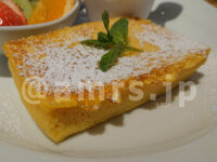 むさしの森ダイナー ムスブ田町＠東京都港区 フルーツMIX ふわっとろフレンチトースト（蜂蜜入メイプルシロップ添え）