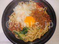 ジャンクガレッジ監修 まぜそば＠ローソン（LAWSON） ジャンクガレッジ監修 まぜそば完成