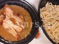 麺屋一燈監修 冷し濃厚魚介つけ麺、麺屋一燈監修 炒飯おにぎり@ローソン 完成