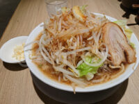 とんこつらーめん俺式 純 東京駅店＠東京ラーメンストリート（東京都千代田区） 朝郎