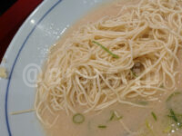 本場博多ラーメン せまかっちゃん＠東京都千代田区 本場 博多ラーメン ストレート細麺 替え玉 バリカタ 替え玉スープイン