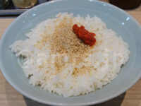 らーめん 尾又家＠東京都八王子市 ライス 無料 カスタマイズ 豆板醤とゴマ乗せカスタマイズライス