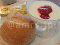 ジョイフル 東京八王子店＠東京都八王子市 エッグスラットとカスピ海ヨーグルトのプレート 石窯パン サラダ