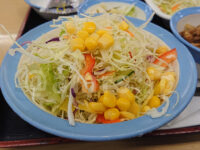 ソーセージエッグ定食（選べる小鉢付プレミアムミニ牛皿）＠松屋 ロカボチェンジ 彩り生野菜