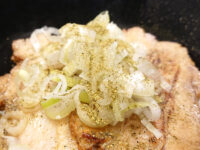 東京スタイルみそラーメン どみそ 東京ポートシティ竹芝店＠東京ポートシティ竹芝（東京都港区） 得東京セット チャーシュー丼