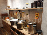 グランカスタマ 歌舞伎町店＠東京都新宿区 カレー＆ごはん食べ放題 イートインスペース カレーコーナー