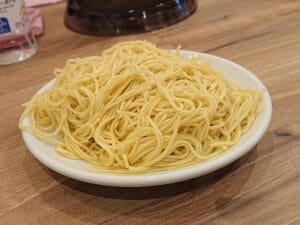 俺の豚骨 御茶ノ水店＠東京都千代田区 ラーメン 替玉 無料