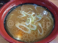 たまご焼き・味玉・オニオンリング・牛丼すし・ミニころチキン・濃厚味噌らーめん・白身魚天すし・鮭のハラミ・北海道みるくのプリンタルト＠くら寿司