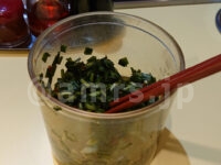 どうとんぼり神座 新宿京王モール店@東京都新宿区 おいしいラーメン 卓上 ニラ