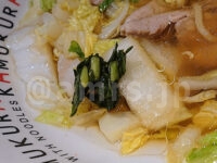 どうとんぼり神座 新宿京王モール店@東京都新宿区 おいしいラーメン 卓上ニラ