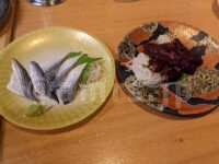 羽田市場食堂 東京駅店＠東京都千代田区 小肌刺・くじらの刺身