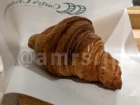 Curly’s Croissant TOKYO BAKE STAND（カーリーズ クロワッサン トウキョウ ベイク スタンド） ＠東京都千代田区 プレミアムクロワッサン
