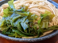 十割蕎麦 嵯峨谷 浜松町店＠東京都港区 朝定食 温玉丼 わかめ