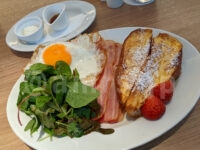 Sarabeth's（サラベス） 東京店＠東京都千代田区 フレンチトーストプレート