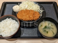 ロースかつ定食・トッピングポテト＠松のや ロースカツ定食+トッピングポテト