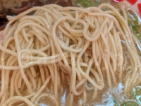 なんでんかんでん 西新宿店＠東京都新宿区 ラーメン スープ ストレート細麺