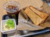 5 CROSSTIES COFFEE グランスタ東京＠東京都千代田区 モーニングセット トースト＆たまごサラダセット