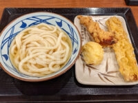 かけうどん（並）・ちくわ天・半熟たまご天・かしわ天＠丸亀製麺