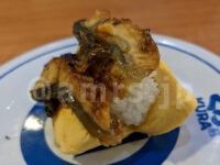 たまご焼き・特大切りうなぎ（一貫）・焼き芋の天ぷら・鶏塩パイタンらーめん・うなたまにぎり（一貫）・あぶり 天然みなみまぐろ大とろ（一貫）・フレンチトースト＠くら寿司 鶏塩パイタンらーめんスープ