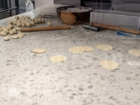 東京ギョーザ スタンド ウーロン@東京都千代田区 手作り餃子