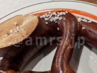 le petit IMBISS（ル プティ インビス）＠エキュートエディション新橋（東京都港区） プレッツェル（プレーン）+コーヒーセット プレッツェル 塩