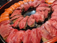 焼肉かきだ＠東京都新宿区 寿司（マグロ・サーモン・肉）