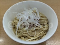 煮干鰮らーめん 圓＠東京都八王子市 濃口煮干鰮らーめん 和え玉