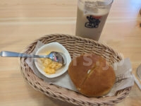 アイスミルクコーヒー・選べるモーニング＠コメダ珈琲店  おかわり1杯無料 キャンペーン アイスミルクコーヒー ローブパン 手作りたまごペースト