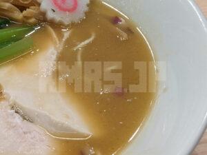 らぁ麺 ななみ＠変なホテル浜松町（東京都港区） 鶏白湯らぁ麺 スープ