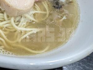 中華そば いづる＠東京都港区 煮干しそば 和え玉ハーフ スープ