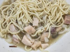 中華そば いづる＠東京都港区 煮干しそば 和え玉ハーフ スープイン