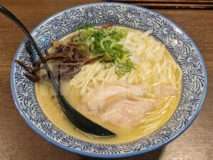 品川製麺所 新宿2丁目店＠東京都新宿区 濃厚鶏白湯ラーメン