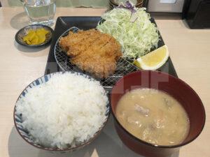 とんかつ檍のカレー屋 いっぺこっぺ 新橋店 東京都港区 とんかつ定食ランチ