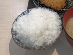 とんかつ檍のカレー屋 いっぺこっぺ 新橋店 東京都港区 とんかつ定食ランチ ご飯